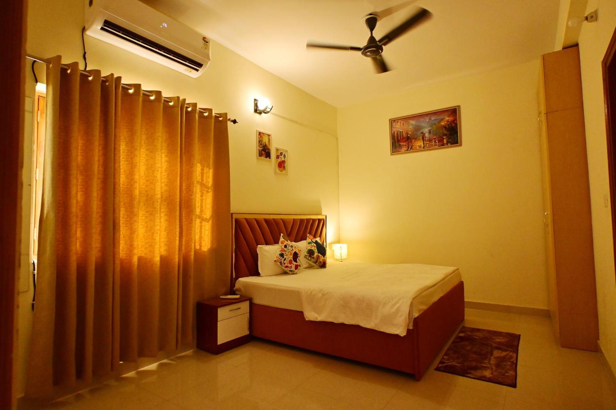 Zoomstay - 3Bhk Apartments Benares Buitenkant foto