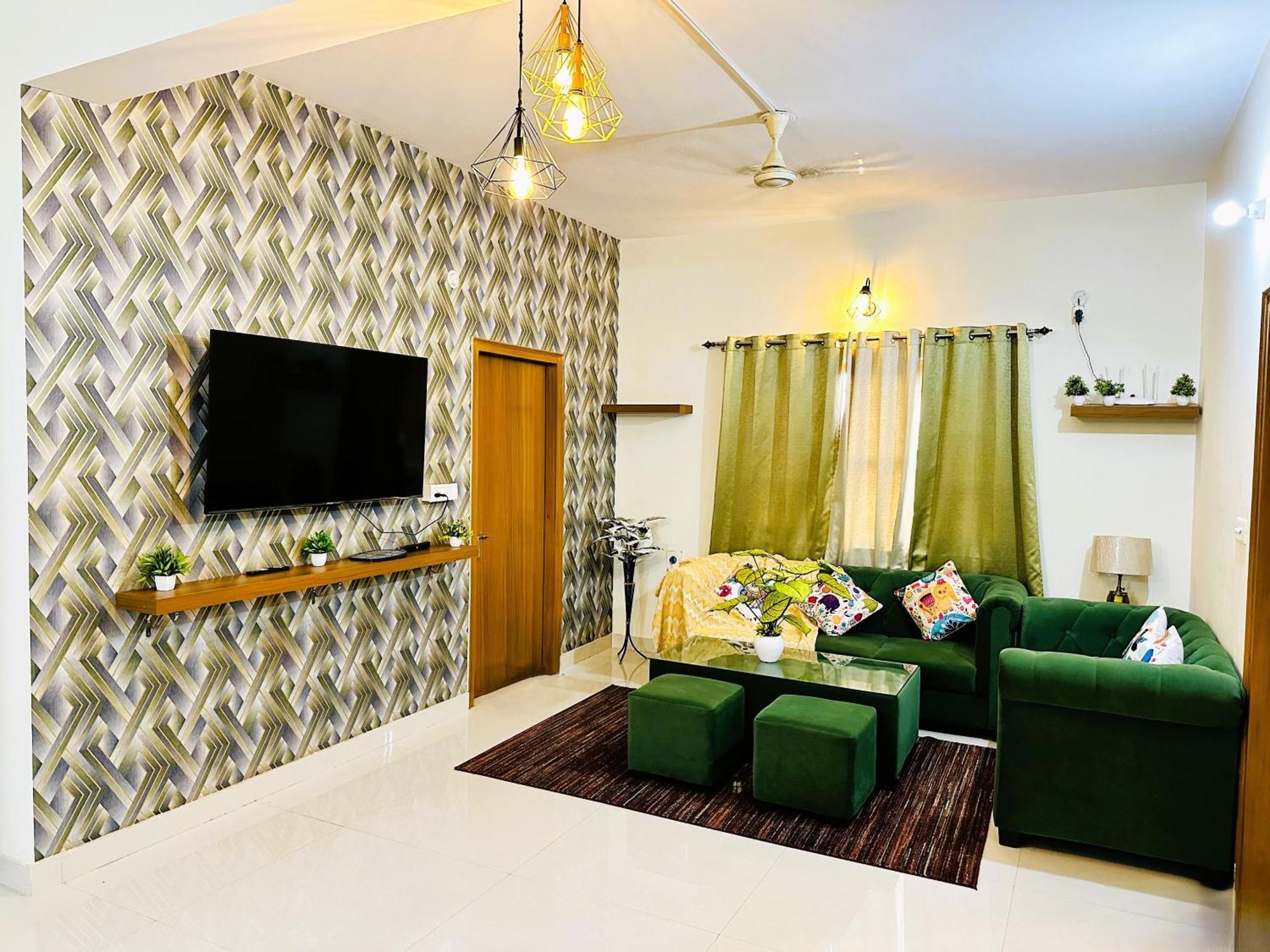 Zoomstay - 3Bhk Apartments Benares Buitenkant foto