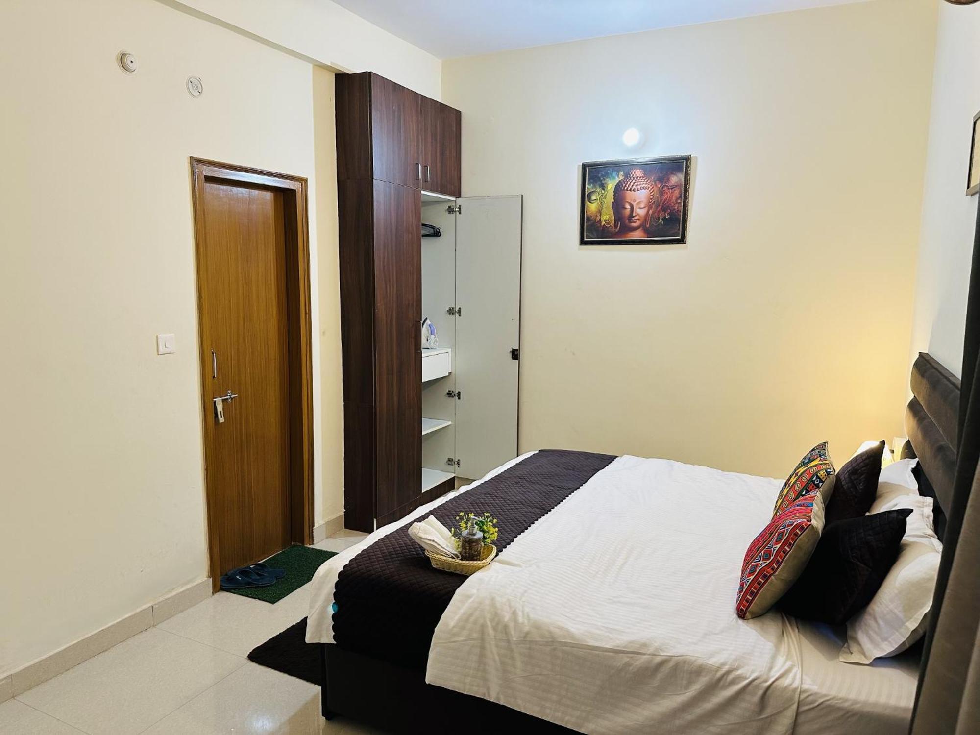 Zoomstay - 3Bhk Apartments Benares Buitenkant foto